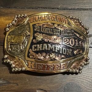 2019 Champion Heifer Rodeo Belt Buckle - Gold & Black